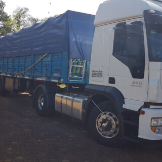 Interceptaron un camión que transportaba vinos de contrabando