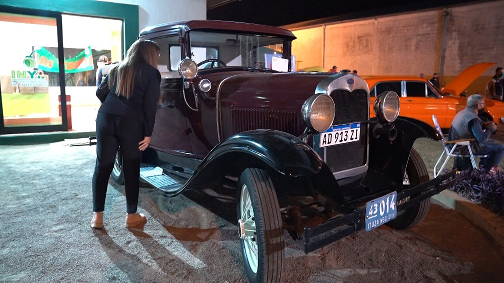 10° encuentro de Autos Clásicos y Antiguos - Apóstoles