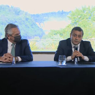 Oscar Herrara Ahuad - Alberto Fernández- Puerto Iguazú