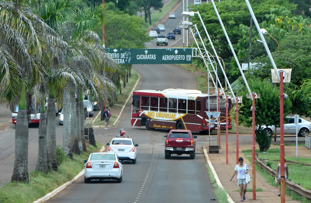 La reapertura del paso Puerto Iguazú-Foz está en manos de la Nación