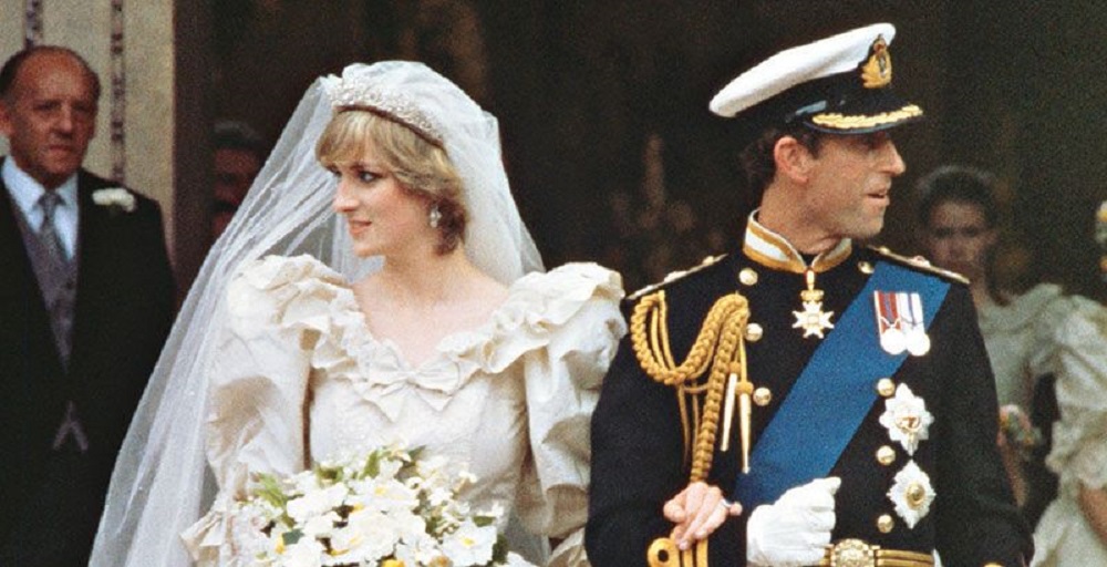 Remataron una porción de la torta de bodas de Carlos y Lady Di