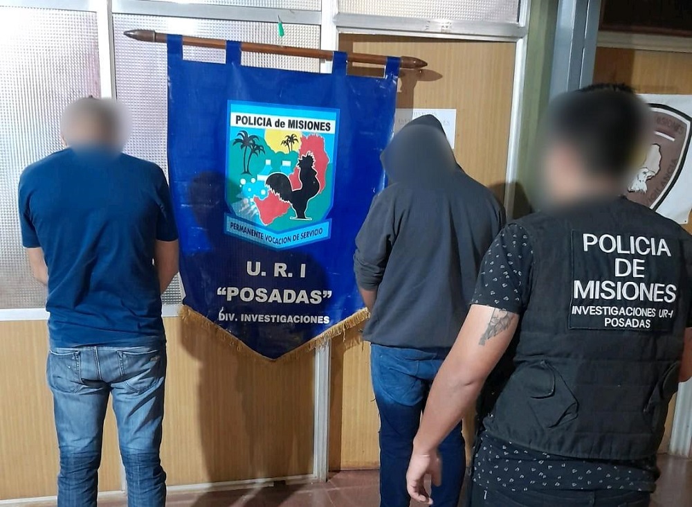 Detuvieron a dos hombres que robaron un auto con una grúa