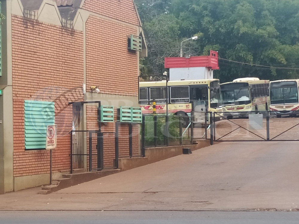 Eldorado sin colectivos hasta que ETCE “pague”, dijeron trabajadores