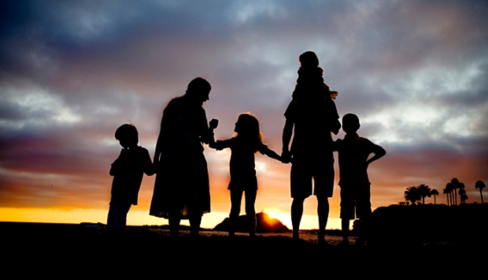 Se permitirá el ingreso al país de extranjeros, familiares directos de argentinos 