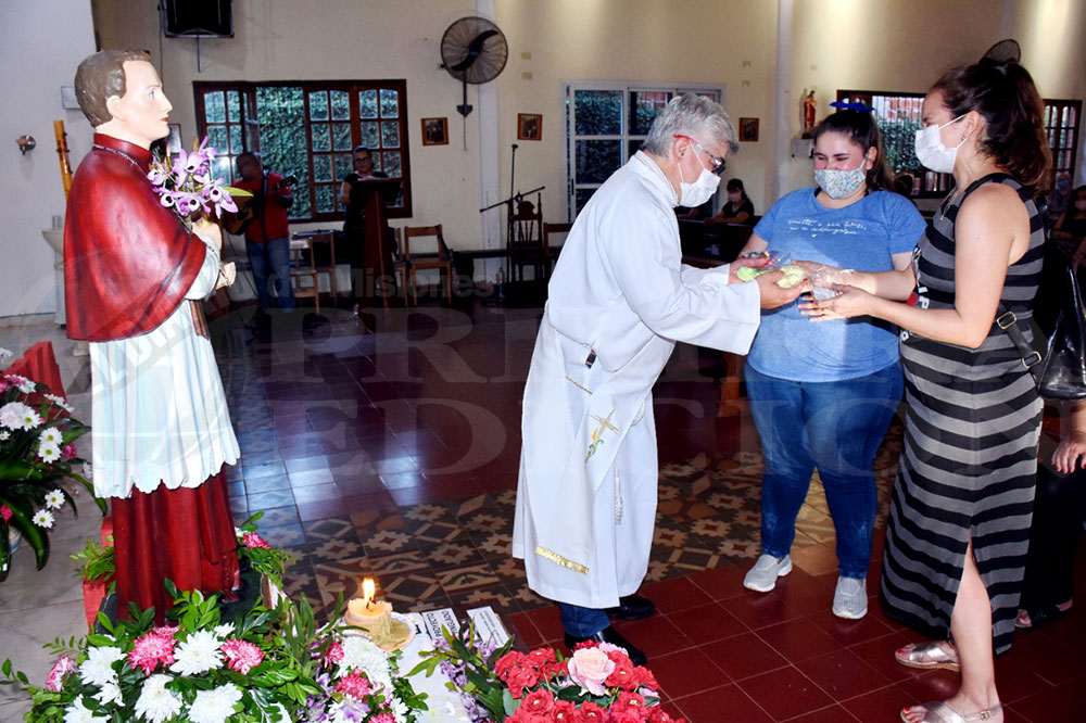 San Ramón bendijo a las embarazadas