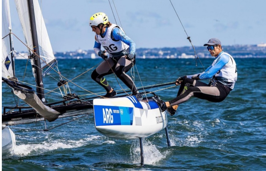 Lange y Carranza se despidieron de Tokio 2020 con victoria en la medal race