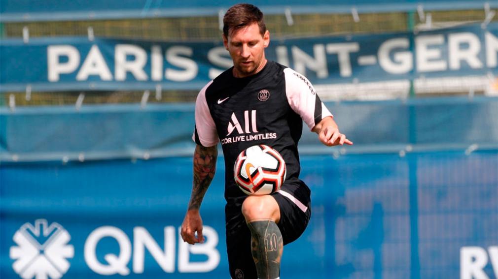 Messi se entrenó normalmente y quiere estar ante el City