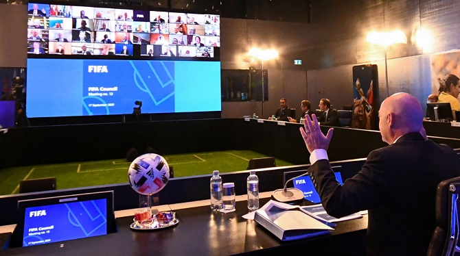 FIFA debatirá con las federaciones el proyecto del Mundial cada dos años