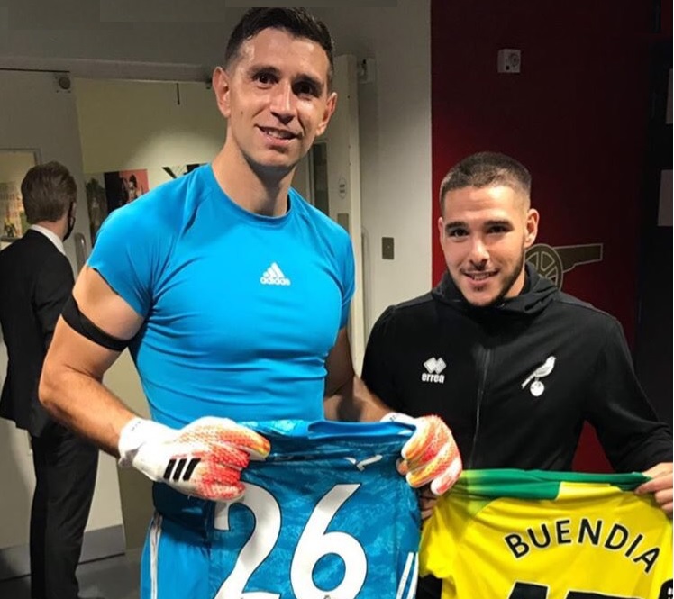 Eliminatorias: “Dibu” Martínez y Buendía serán baja para el partido de Bolivia