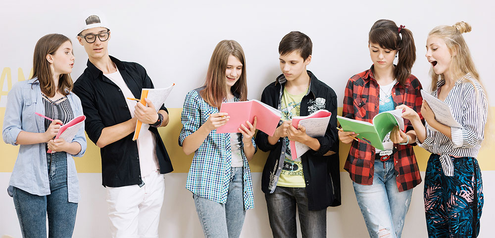 La búsqueda  de lo que sigue del adolescente