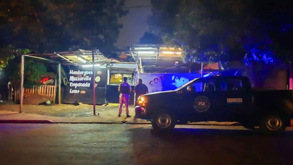 Usaba un local de comidas rápidas como “fachada” para vender drogas