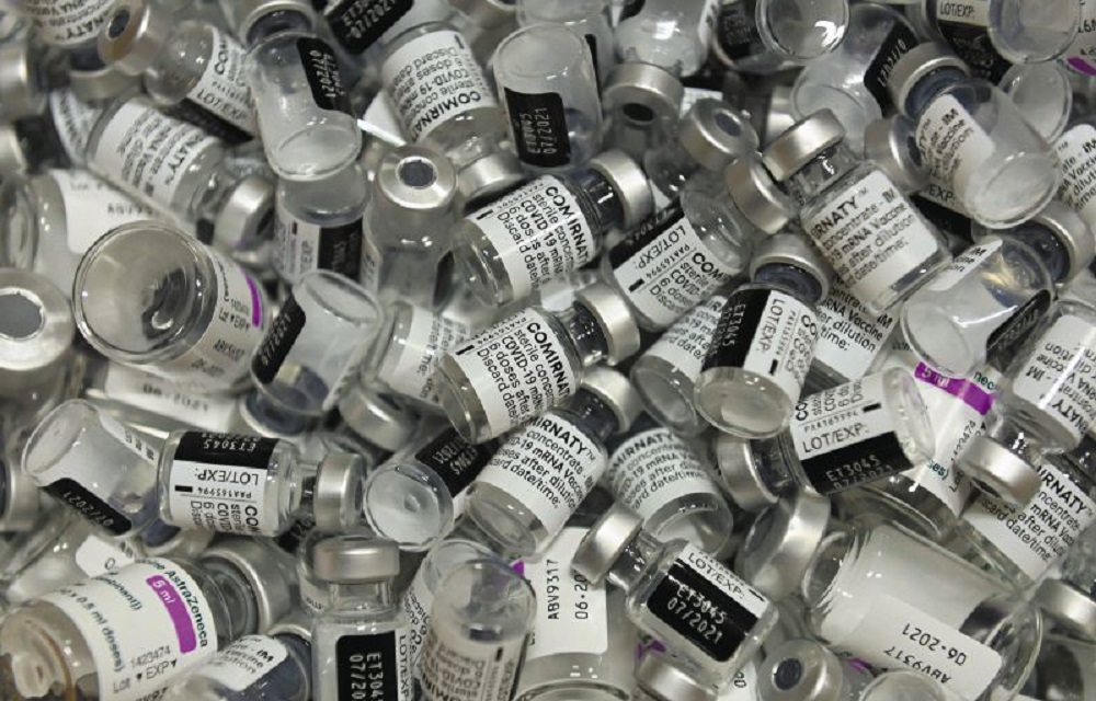 Estados Unidos tuvo que tirar al menos 15 millones de vacunas desde marzo