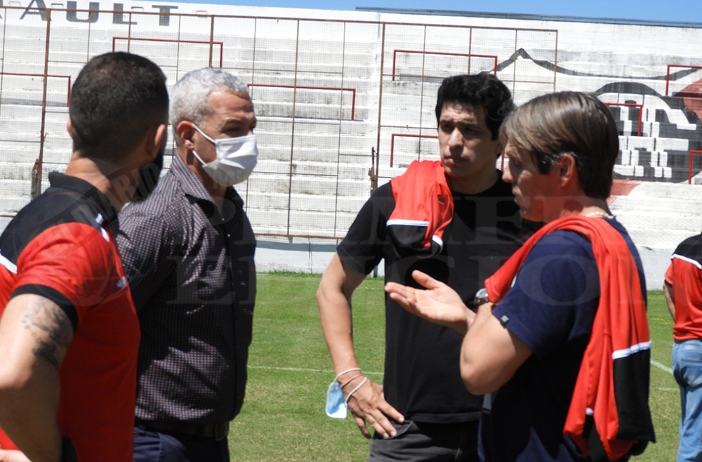 Presentación cuerpo técnico Guaraní 2021