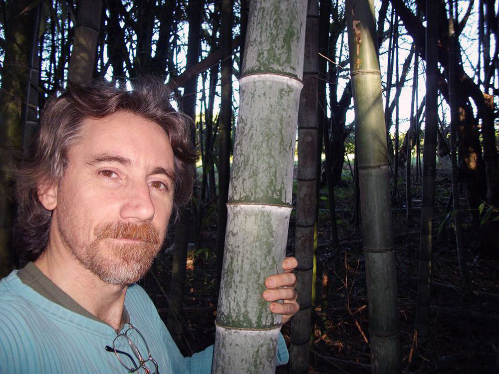 En el bambú encontró la veta y, en San Ignacio, su lugar