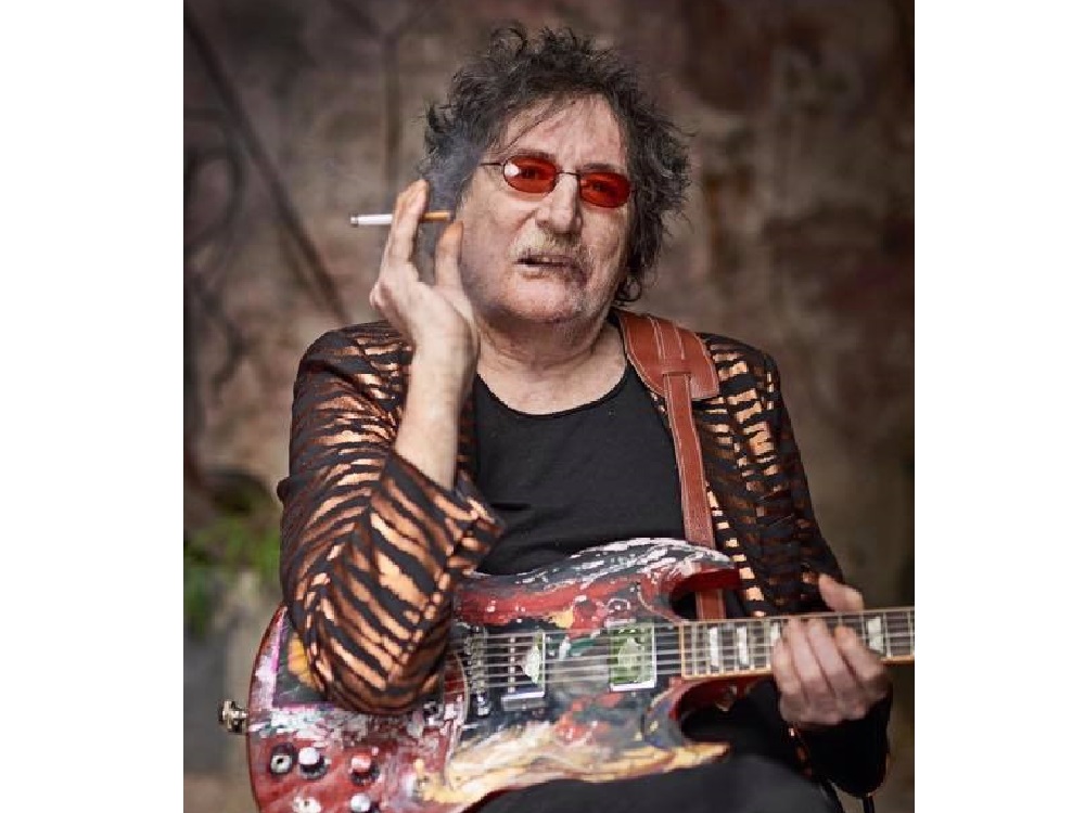 “Yendo de la cama al Brete”, homenaje misionero a Charly García