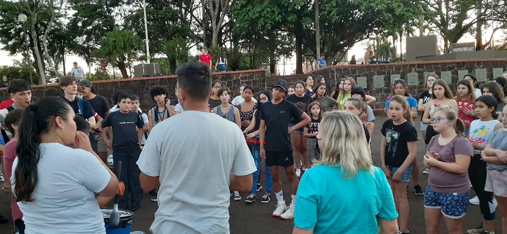 Este “finde” regresa la Estudiantina a Apóstoles