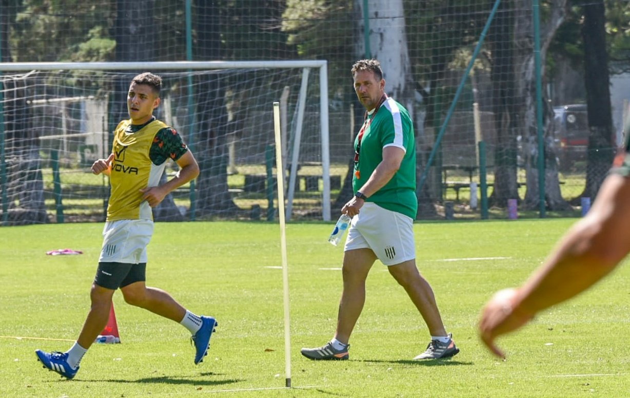 Diego Dabove comenzó su ciclo como entrenador de Banfield