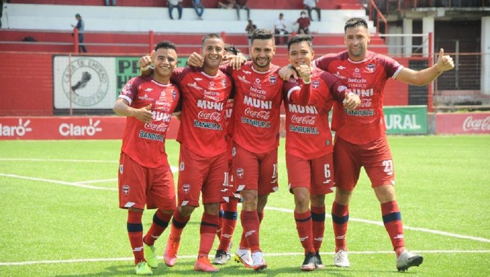 El misionero Matías Rotondi sigue “rompiendo redes” con el Malacateco