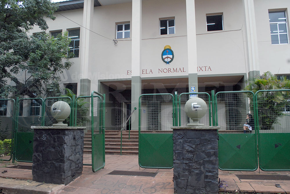 Malestar en la Normal: instituto privado se instalará en su sede