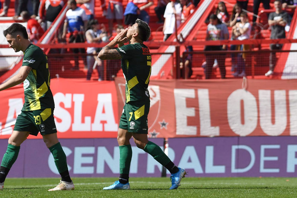 Defensa amarga a Argentinos en el regreso de los hinchas al estadio Maradona