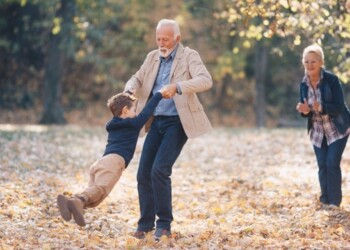 Qué es el edadismo y cómo derribar los mitos sobre el envejecimiento