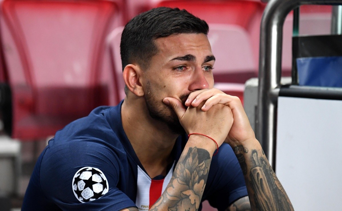 Paredes se lesionó y se perdería varias fechas con el PSG y la Argentina