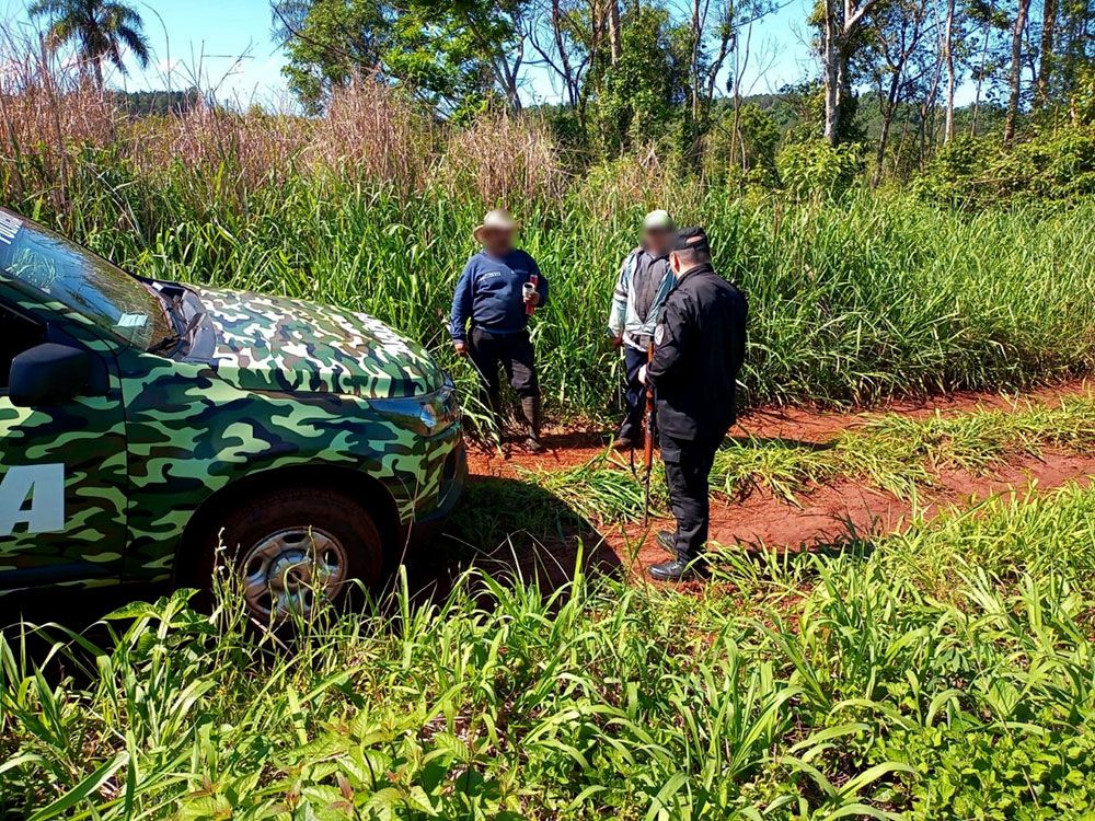 Delitos rurales: cinco detenidos y un rifle secuestrado en Colonia Mado
