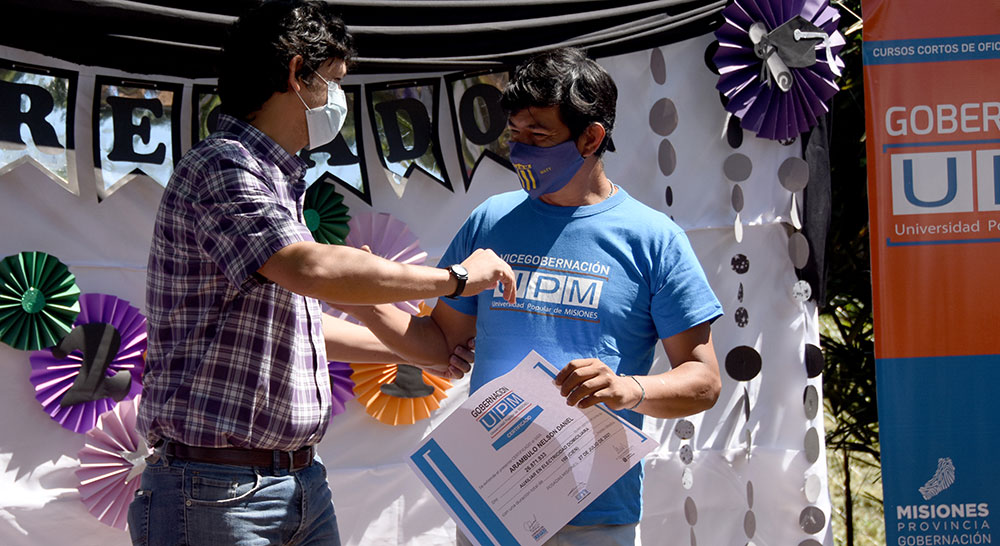 Se graduaron los primeros pacientes ambulatorios del Centro Manantial
