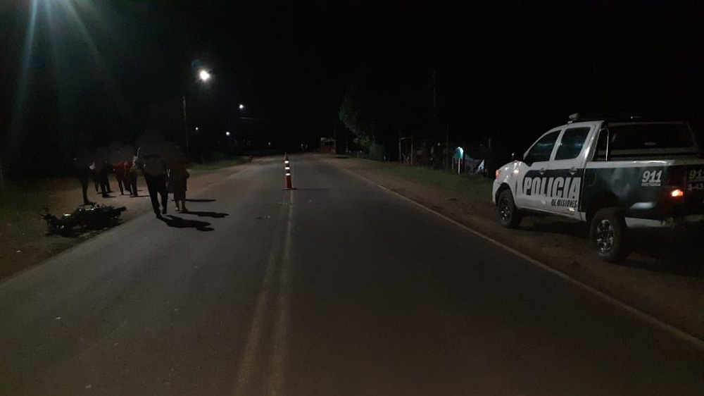 Un octogenario murió en un choque entre dos motos