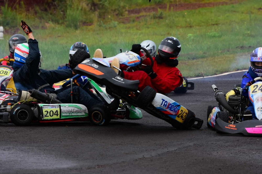 Una de suspenso en el karting misionero