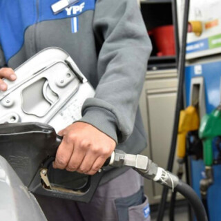 Estacioneros afirman que necesitan aumentar el precio de combustibles