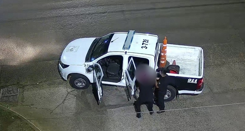 Cámaras registraron cuando agredía a su pareja y fue detenido