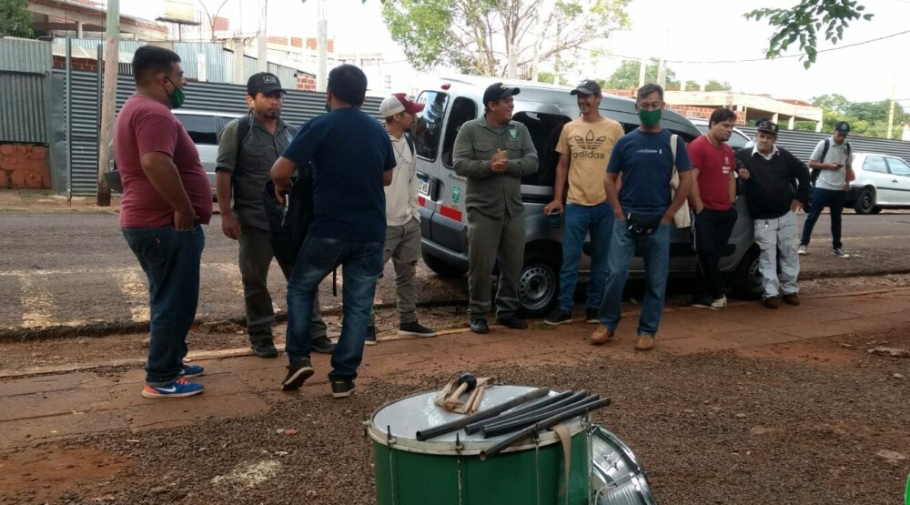 Mejora salarial: municipales de Puerto Iguazú siguen en asamblea