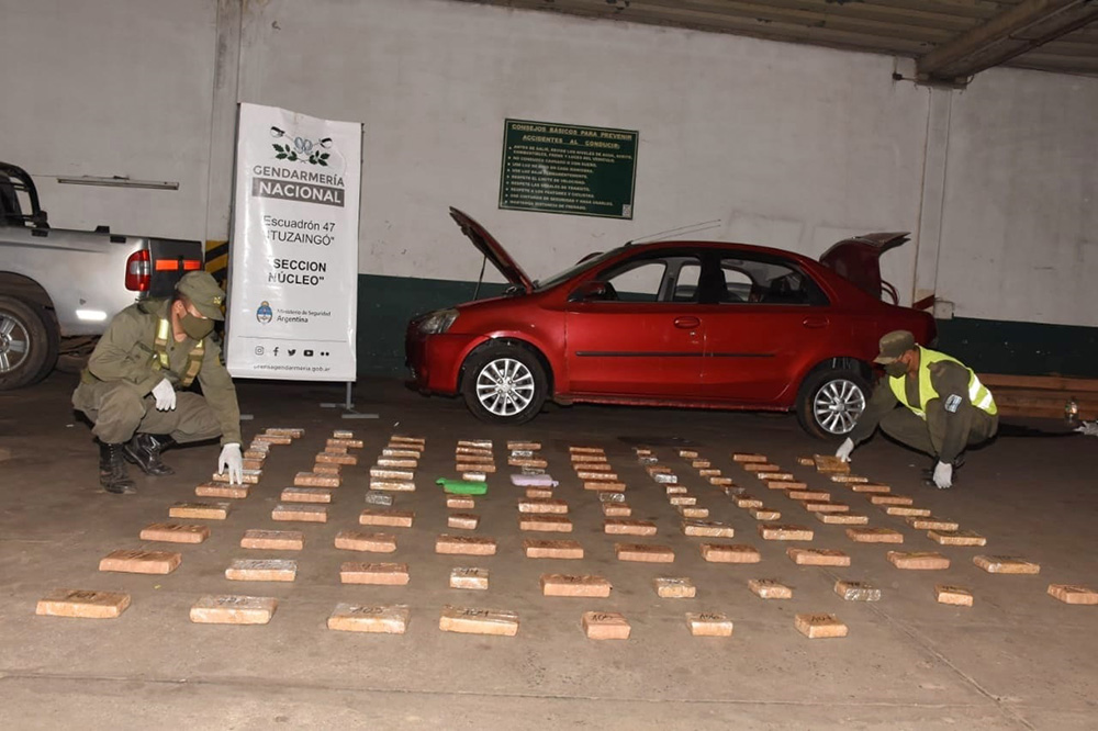 Detienen en Corrientes a dos misioneras con 62 kilos de marihuana