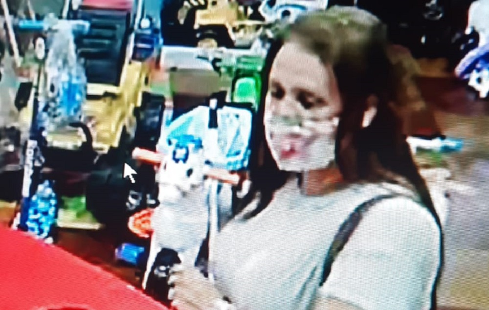 VIDEO: Entró a comercio céntrico y robó juguetes por casi $100 mil