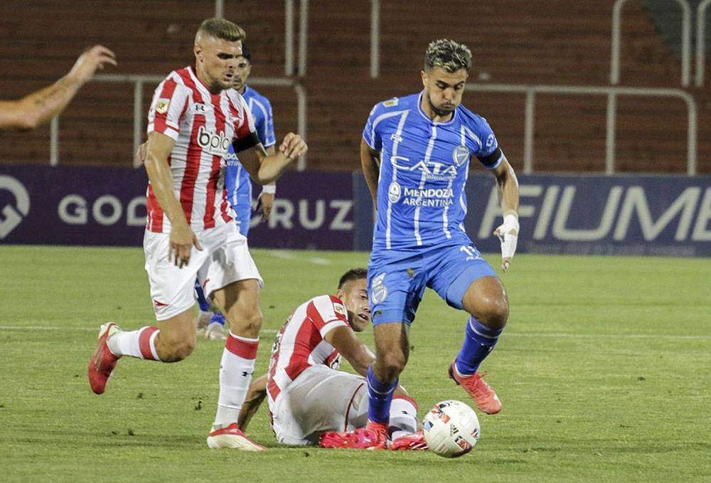 Estudiantes venció a Godoy Cruz y se arrima a la Libertadores