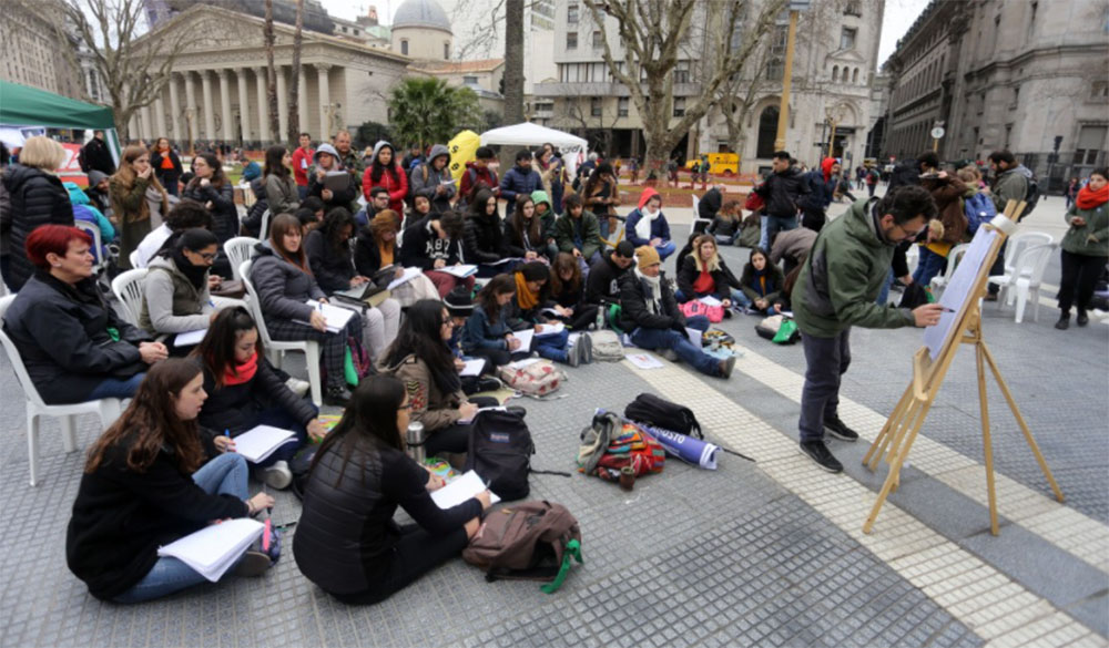 Argentina es uno de los países donde golpea más duro la generación “ni-ni”