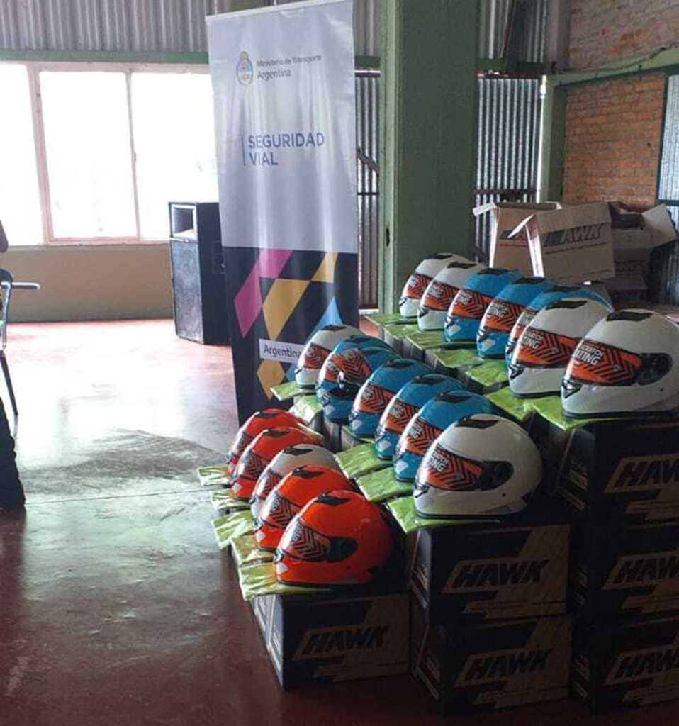 Capacitaron en el uso y manejo de la motocicleta a los tabacaleros