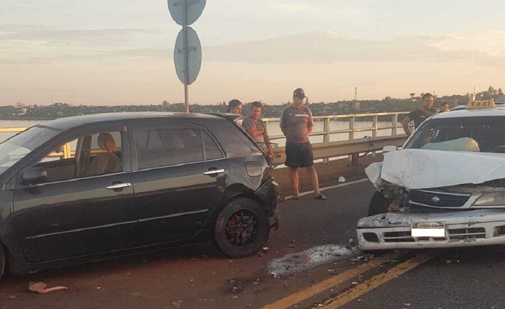 Choque en el puente Posadas-Encarnación reaviva las sospechas