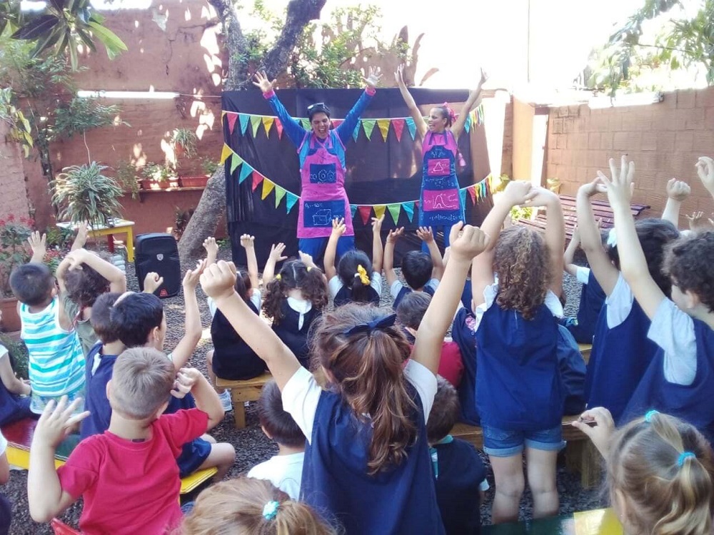 Festival de Teatro Itinerante Fauna Roja