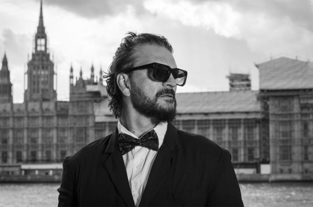 Ricardo Arjona confirmó que su gira “Blanco y Negro” llega a la Argentina