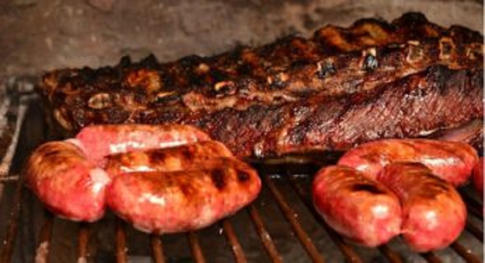 El asado para Navidad viene con aumento del 60%: cuánto cuestan los cortes parrilleros