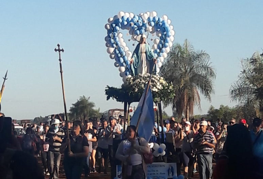 Peregrinación al Monumento Mariano de la Virgen María