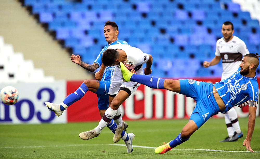 Godoy Cruz y Platense no pasaron del empate en Mendoza
