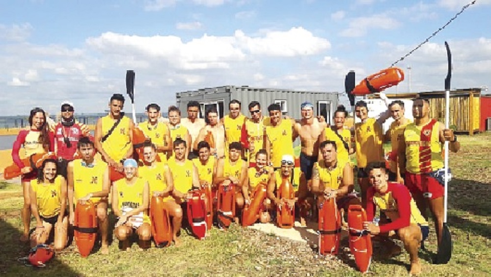 Egresaron 23 guardavidas de la Escuela Municipal de Posadas