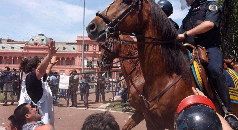 Tras 20 años confirman condenas por las represiones del “Cacerolazo” del 2001