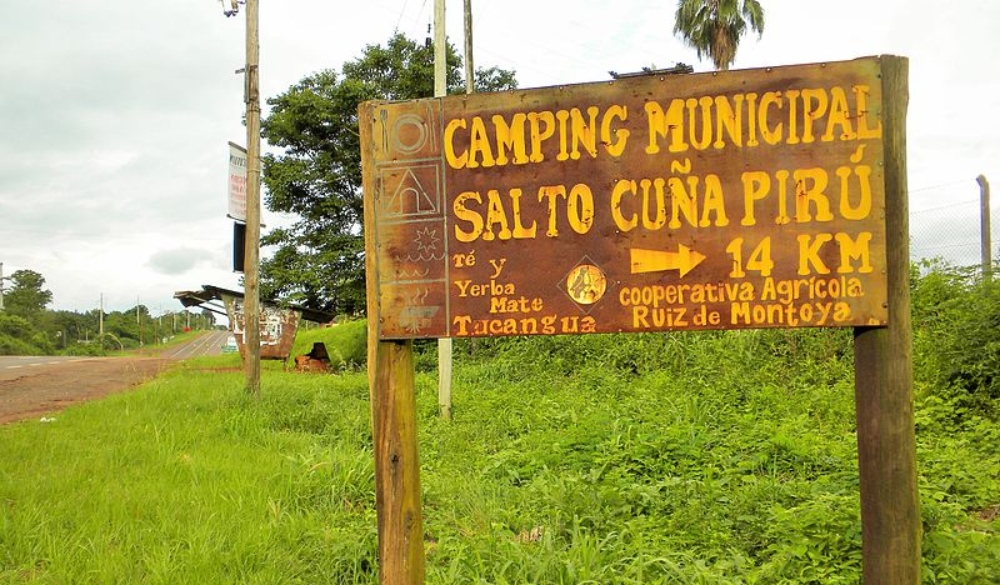 Accidente fatal en un camping: una menor murió tras caerle una mesa encima