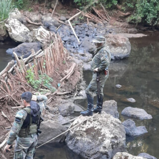 Cazadores furtivos - Valle del Cuña Pirú