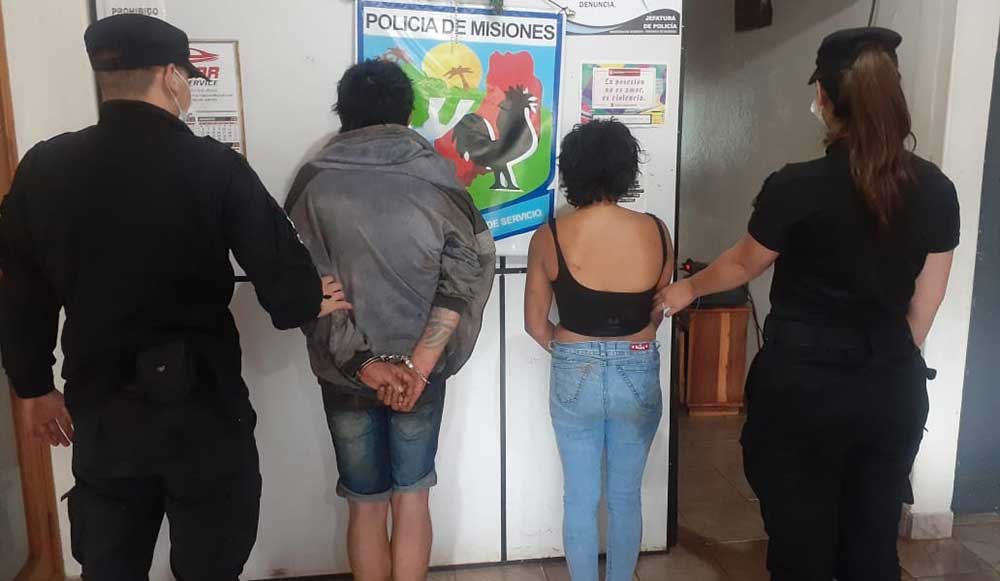 Pareja de ladrones fue atrapada tras forzar la puerta de un local comercial