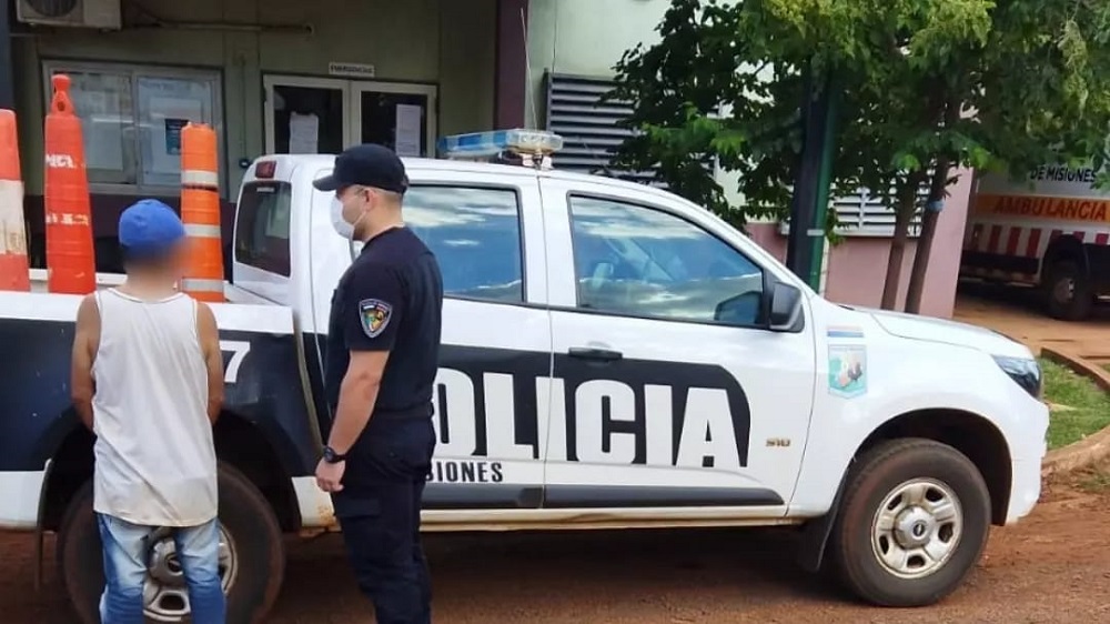 Entró a la casa de su hija y la amenazó con un machete